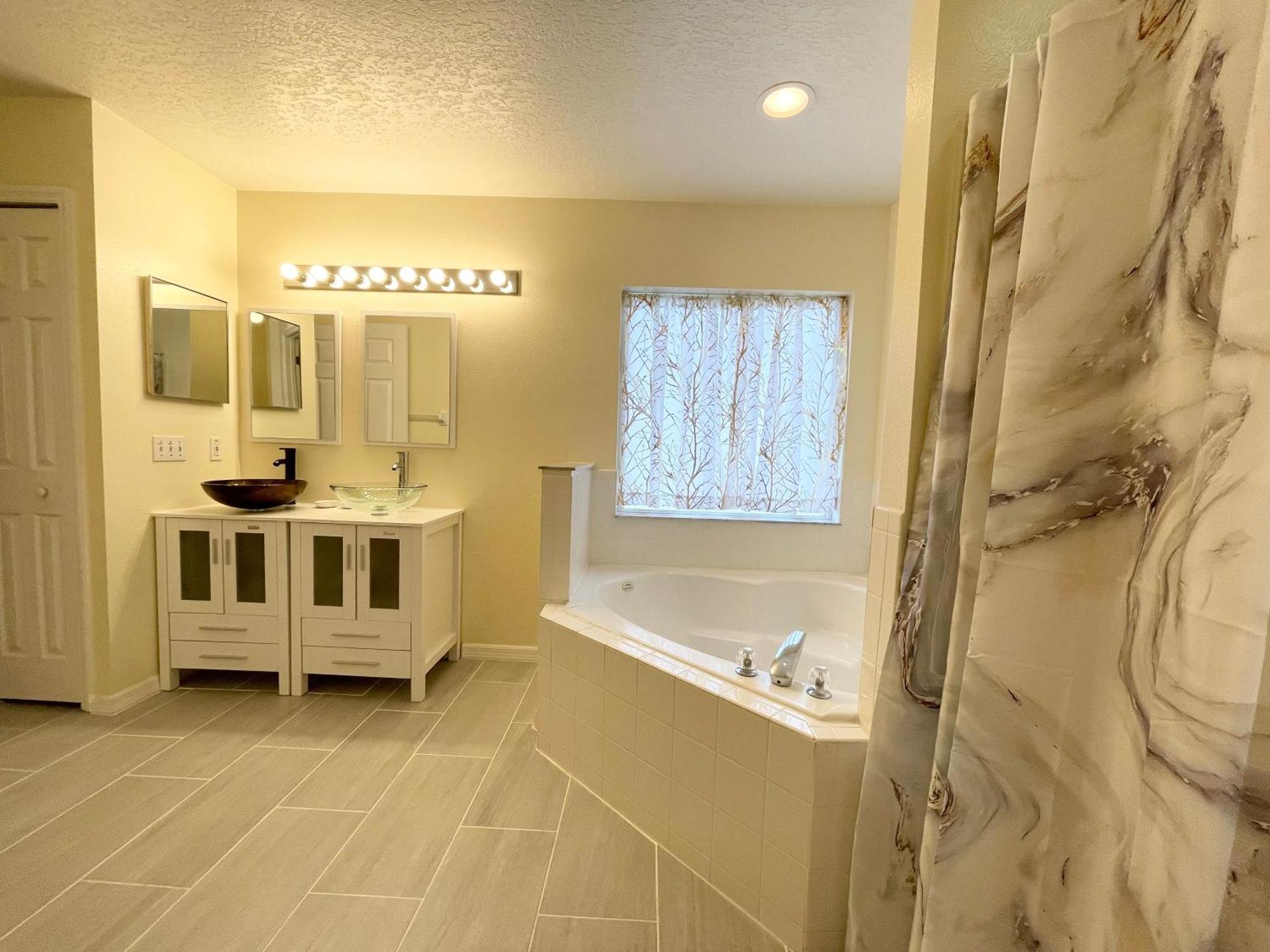 Fully Renovated, Quiet, Spacious Disney Themed Pool Home With Office Kissimmee Eksteriør billede